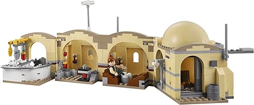 A look at the booths inside the Lego Star Wars Mos Eisley Cantina.