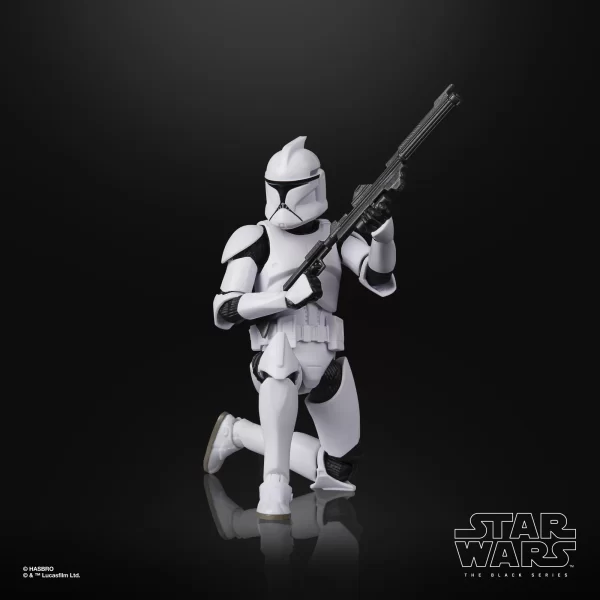 Hasbro Star Wars The Black Series Phase I Clone Trooper kneeling with blaster rifle
